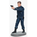 STATUETTE POLICIER DEBOUT TIRANT
