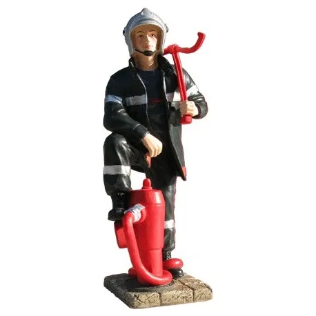 [POM034] Statuette Sapeur-Pompier sur borne incendie